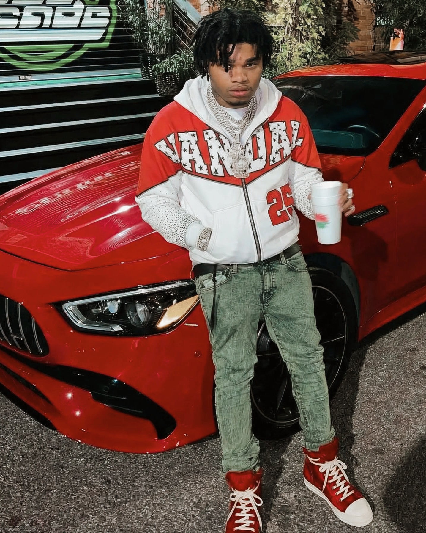 Free Vandal ZipUp - Red